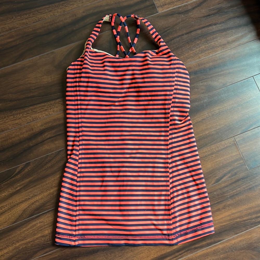 Lululemon padded tank 4- NWOT